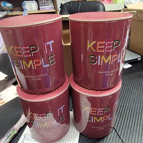 None Accessories - Keep It Simple Sandalwood Rose Candle ( 1 candle)